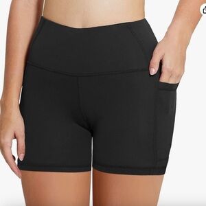 BALEAF Women's Black 5” Hugh Waist Yoga Workout Bike Shorts w/ Pockets - Size M